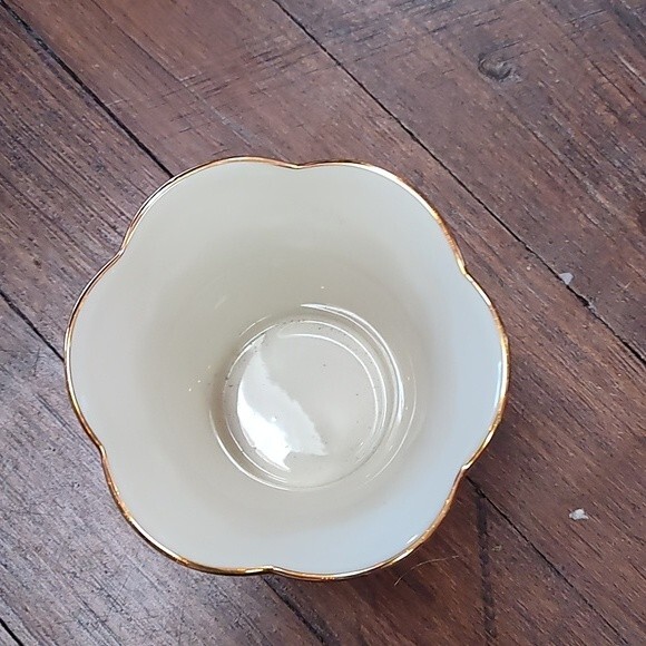 Classic Lenox Porcelain Tealight Holder - Picture 3 of 5